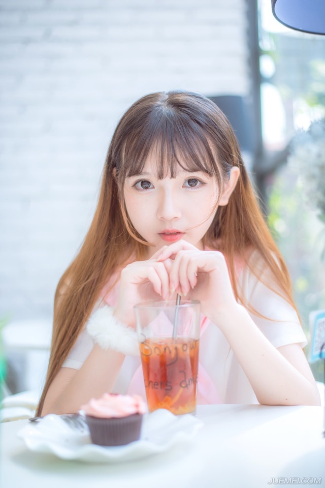 “听过，吕布麾下，前任律政司总督法衍之子，听闻也是法家传人。”马谡点点头，法正在吕布麾下名声并不如庞统、徐庶以及老一辈的贾诩、陈宫还有沮授这些人响亮，马谡知道的也不多。